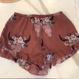 Mauve floral ruffle shorts